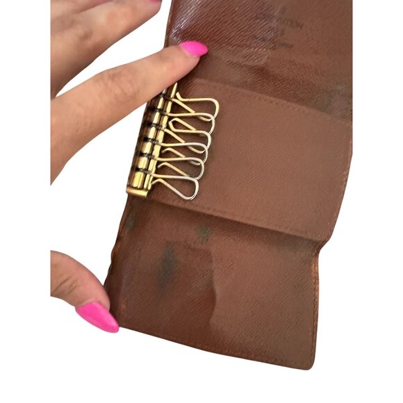 LOUIS VUITTON Vintage Logo Leather Logo Key Holder Case - Picture 5 of 8